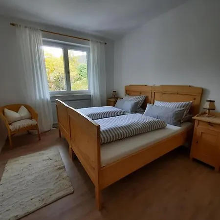 Ferienhaus-ferienwohnung Weitblick Mit Garten Und Malerischem Bergpanorama Appartement *