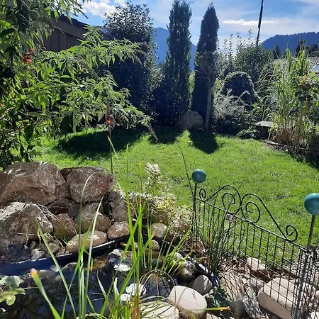 Ferienhaus-ferienwohnung Weitblick Mit Garten Und Malerischem Bergpanorama * Oberammergau