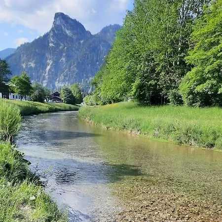 Appartement Ferienhaus-ferienwohnung Weitblick Mit Garten Und Malerischem Bergpanorama