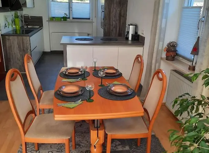 Ferienhaus-ferienwohnung Weitblick Mit Garten Und Malerischem Bergpanorama Oberammergau