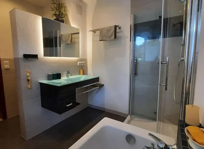 Ferienhaus-ferienwohnung Weitblick Mit Garten Und Malerischem Bergpanorama Appartement