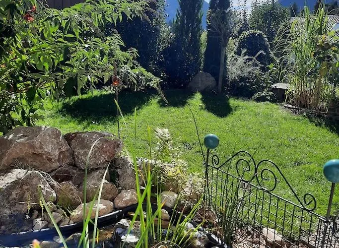 Ferienhaus-ferienwohnung Weitblick Mit Garten Und Malerischem Bergpanorama * Oberammergau
